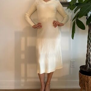 Chic Long Sleeve Cream Knit Dress